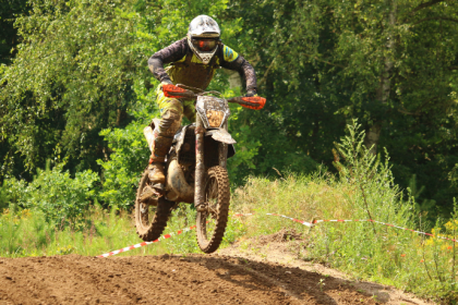 Teciomar Abila explica como a aerodinâmica é decisiva para o desempenho de campeões no automobilismo.
