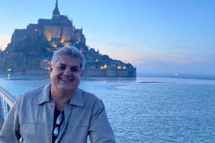 A aventura imperial de São Petersburgo revelada entre canais e pontes com Leonardo Rocha de almeida.