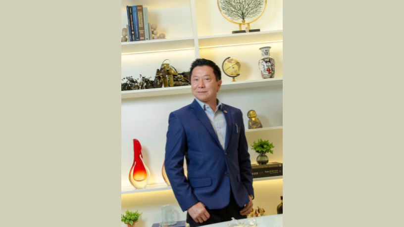 Milton Seigi Hayashi analisa os avanços em cicatrização e biomateriais na cirurgia plástica.